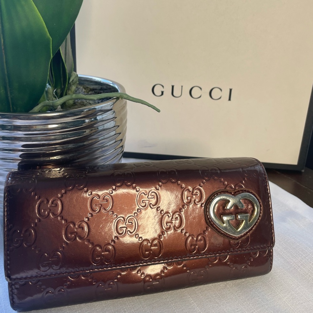Gucci Guccissima GG Lovely Heart Continental Wallet Burgundy Red Patent